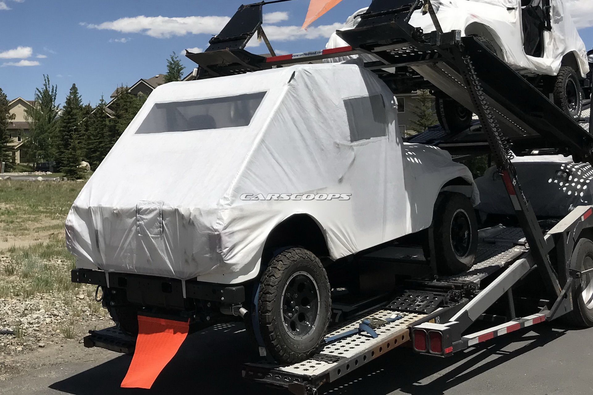 Mahindra-Jeep-19 Mahindra’s Jeep-Like Roxor Spotted On The Way To Dealers