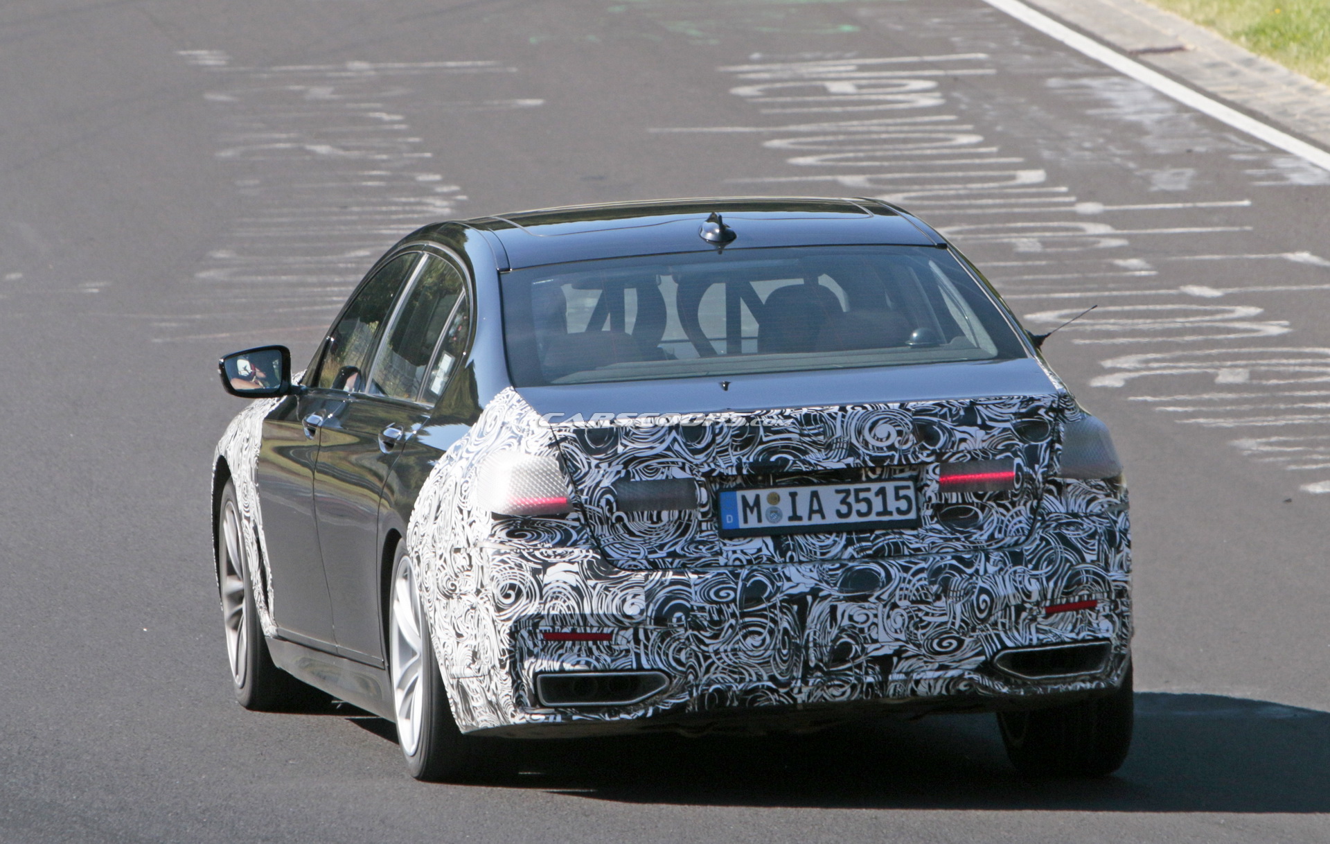 2019 BMW 7-Series Facelift-3 Facelifted 2019 BMW 7-Series Spied In Base And M760Li xDrive Forms