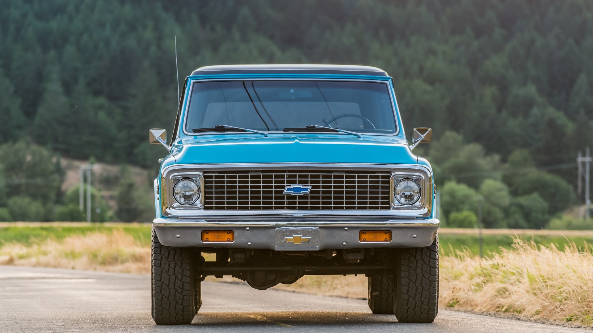 1972-Chevrolet-K5-Blazer-18 Not A Fan Of The 2019 Chevrolet Blazer? This 1972 K5 Might Be Up Your Alley