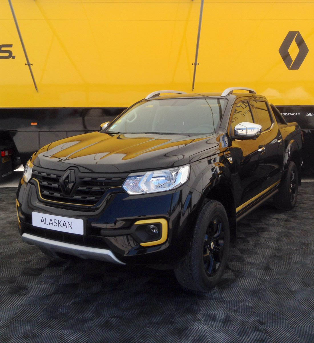 2018-renault-alaskan-formula-edition-3 Is The Renault Alaskan Formula Edition One Step Too Far?