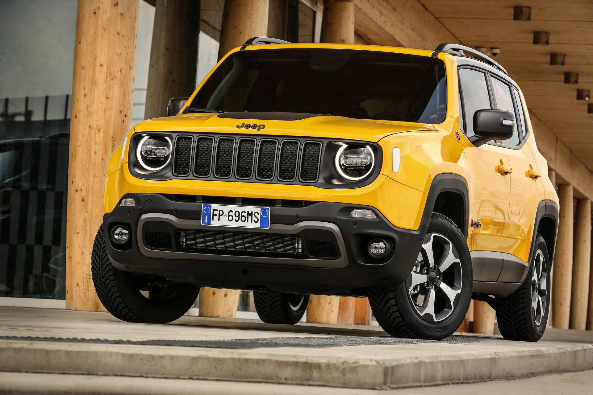 2019 Jeep Renegade Facelift 60 2019 Jeep Renegade Gets Cute Makeover And New Engines: Full Details, Photos & Video