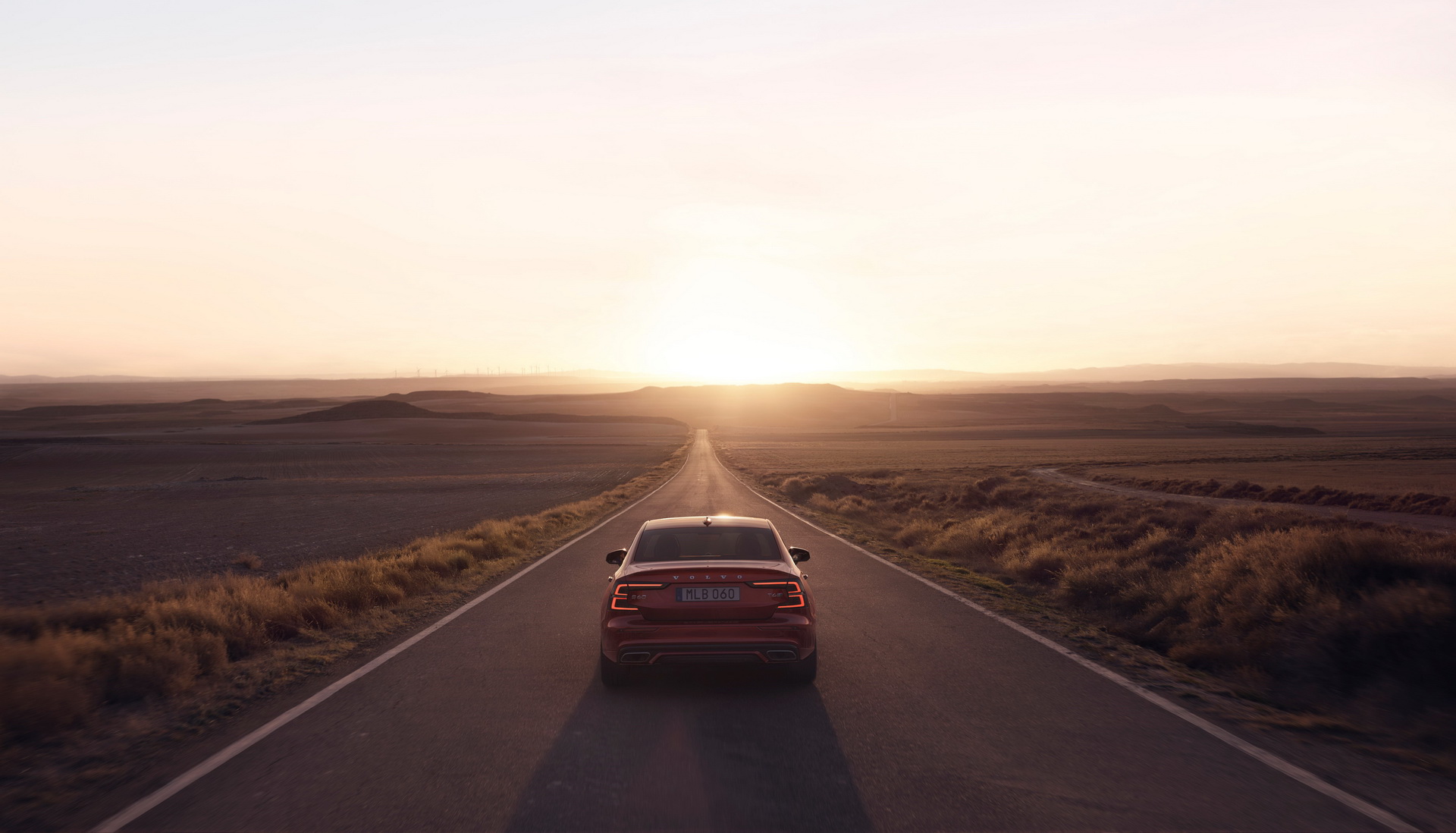 2019-volvo-s60-unveiled-104 New 2019 Volvo S60 Is A Sleek, American Made BMW 3-Series Fighter