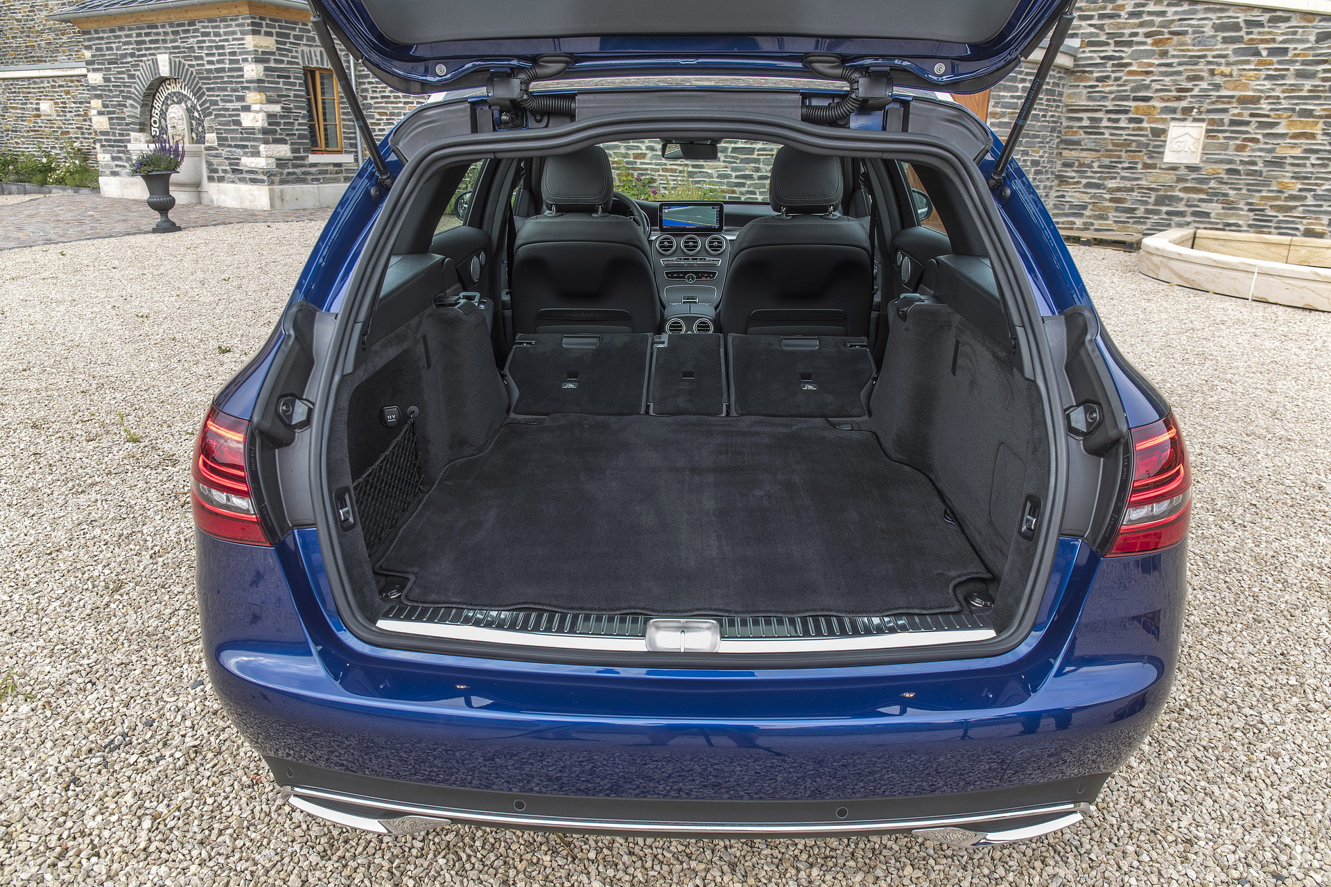 Mercedes_C-Class_32 2018 Mercedes C-Class Gains New 120HP Diesel For Entry-Level C180d