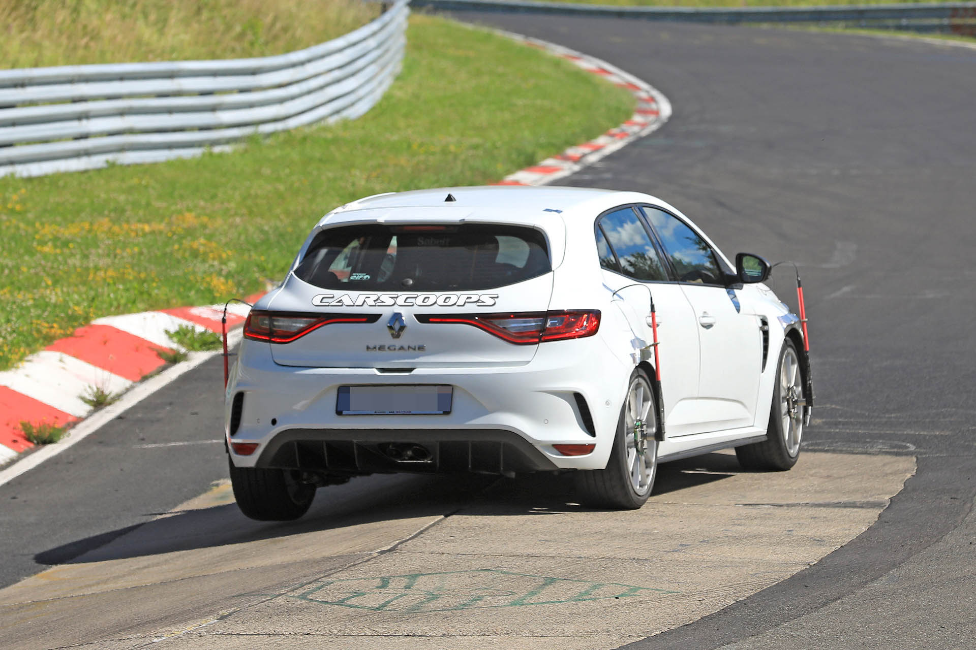 renault-megane-rs-trophy-spy-24 Renault’s Gunning For Ring Record With New Megane RS Trophy