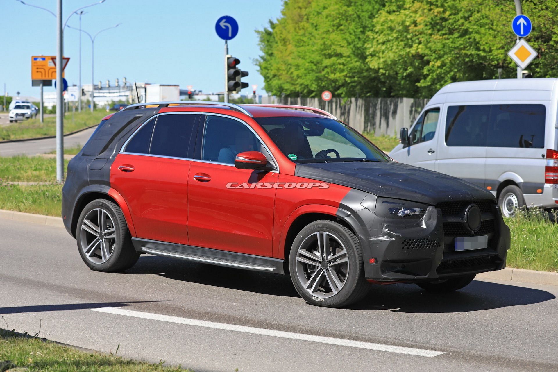 2019-mercedes-benz-gle-10 All-New Mercedes-Benz PHEV SUV Models Due This Year