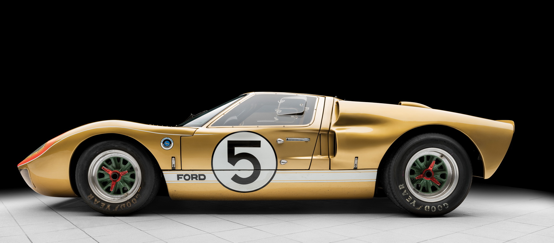 1966-Ford-GT40_5 Original Le Mans-Conquering 1966 Ford GT40 Goes Under The Hammer