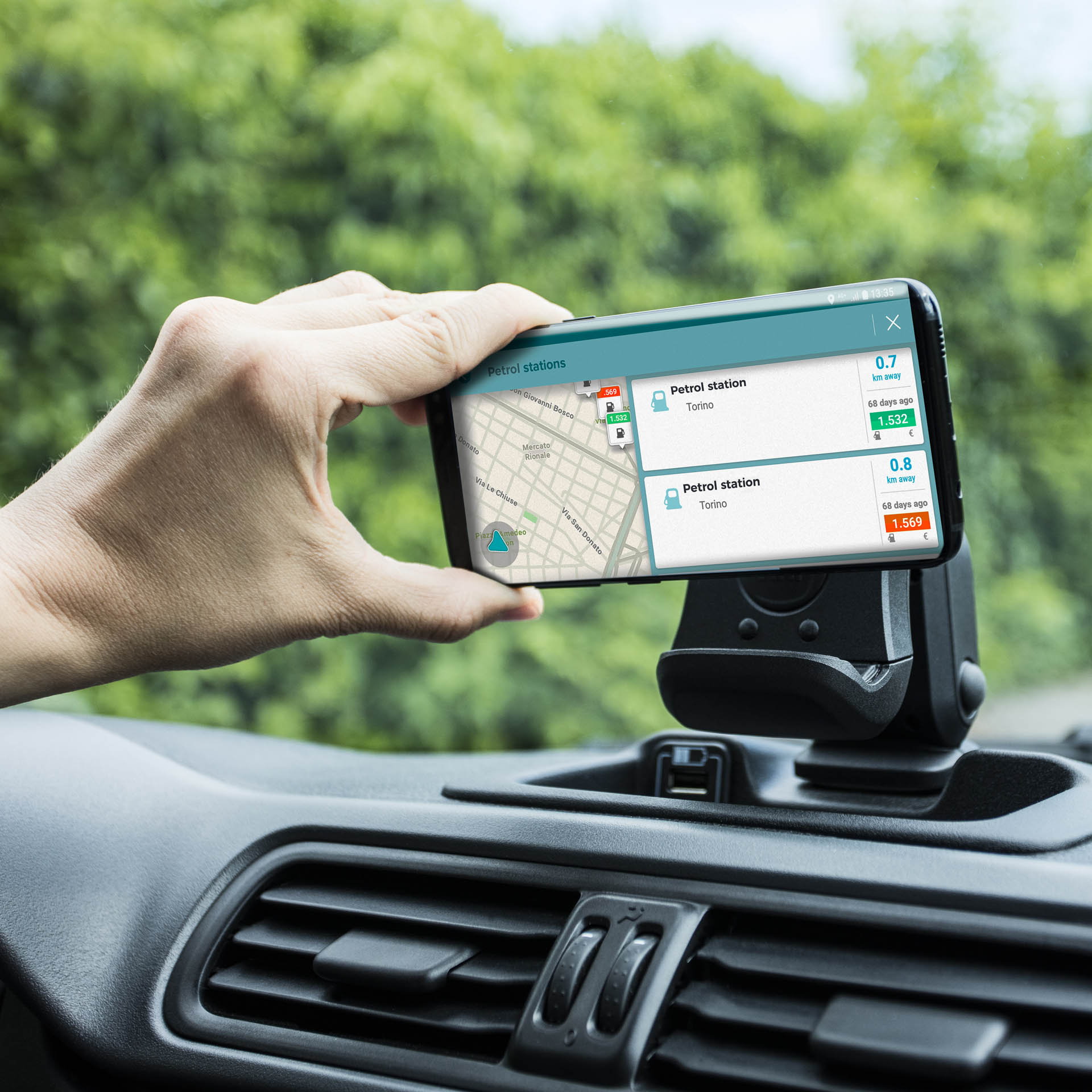 180619_Fiat_Panda-Waze_06 copy Fiat Panda Waze Edition Brings Smarter Navigation To The Popular City Car