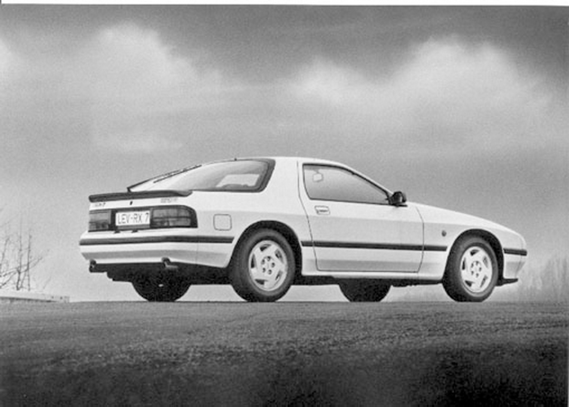 Mazda-RX7-40th-32 Happy 40th Birthday Mazda RX-7, May You Keep Your Doritos Spinning Forever