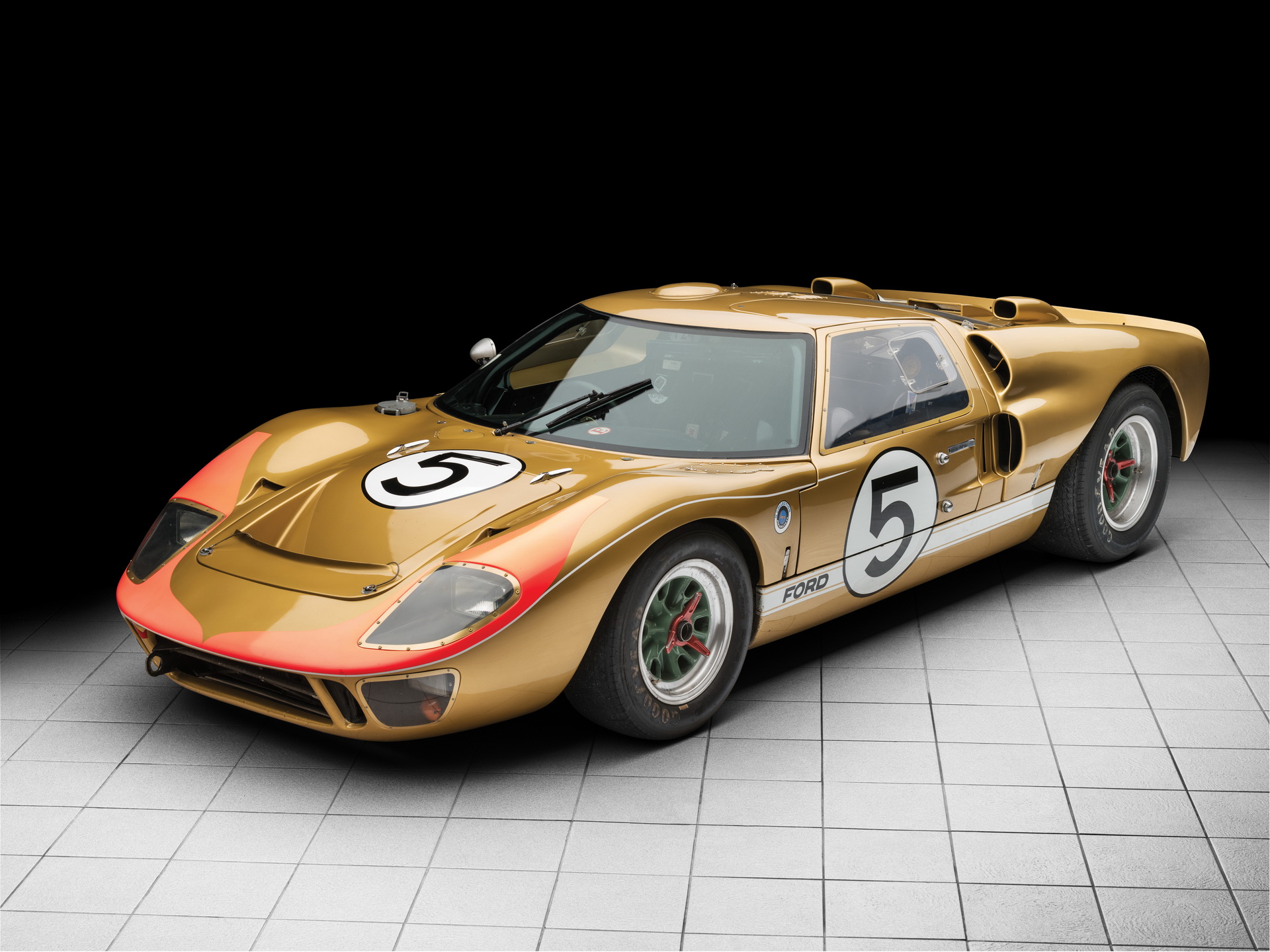 1966-Ford-GT40_1 Original Le Mans-Conquering 1966 Ford GT40 Goes Under The Hammer