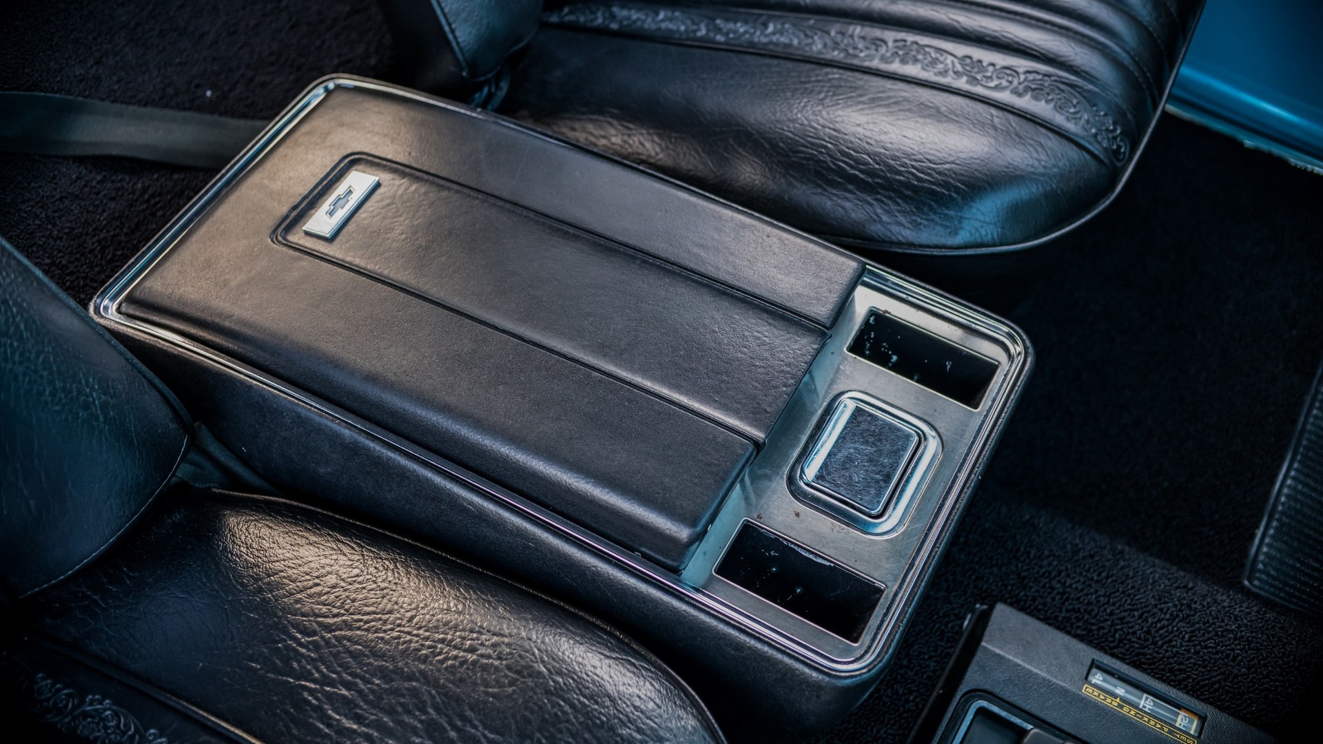 1972-Chevrolet-K5-Blazer-9 Not A Fan Of The 2019 Chevrolet Blazer? This 1972 K5 Might Be Up Your Alley