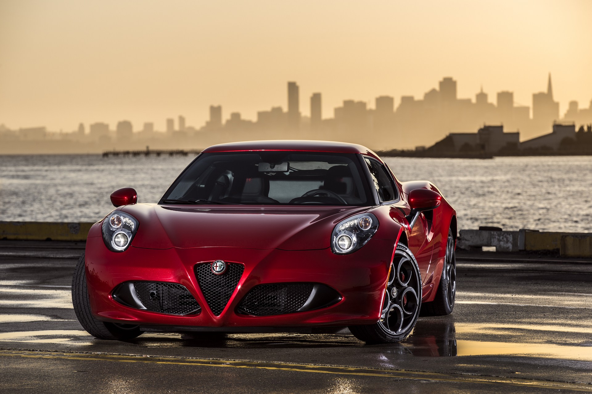 Alfa-Romeo-4C-4 Alfa Romeo 4C Coupe Dropped Only In US, 4C Spider Lives On With Additional Equipment (Updated)