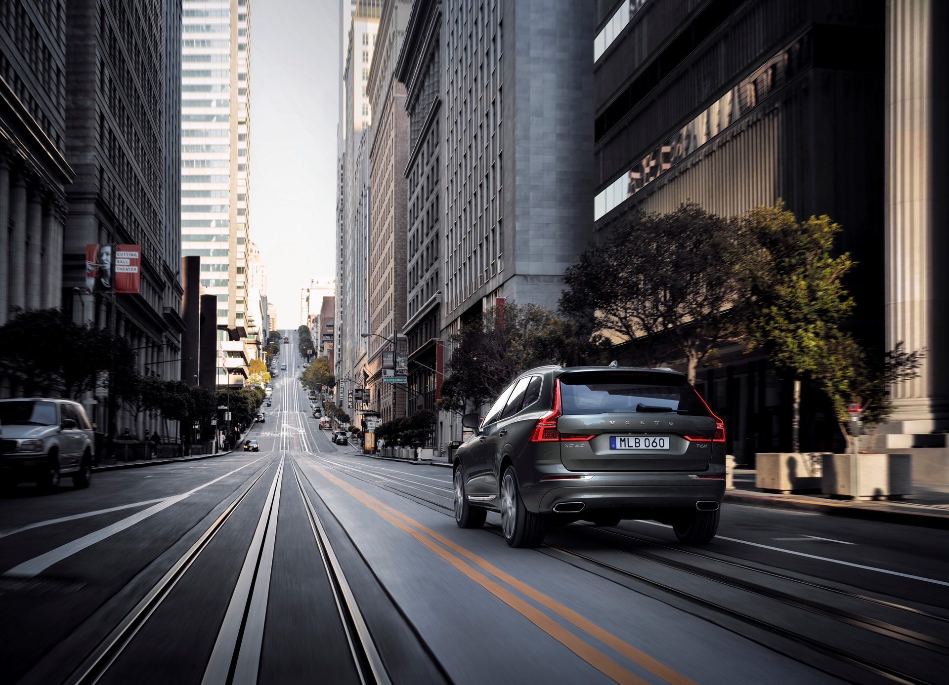 Volvo-XC60-08 Volvo XC60 To Gain Cheaper, $39,200 FWD Base Model For 2019MY