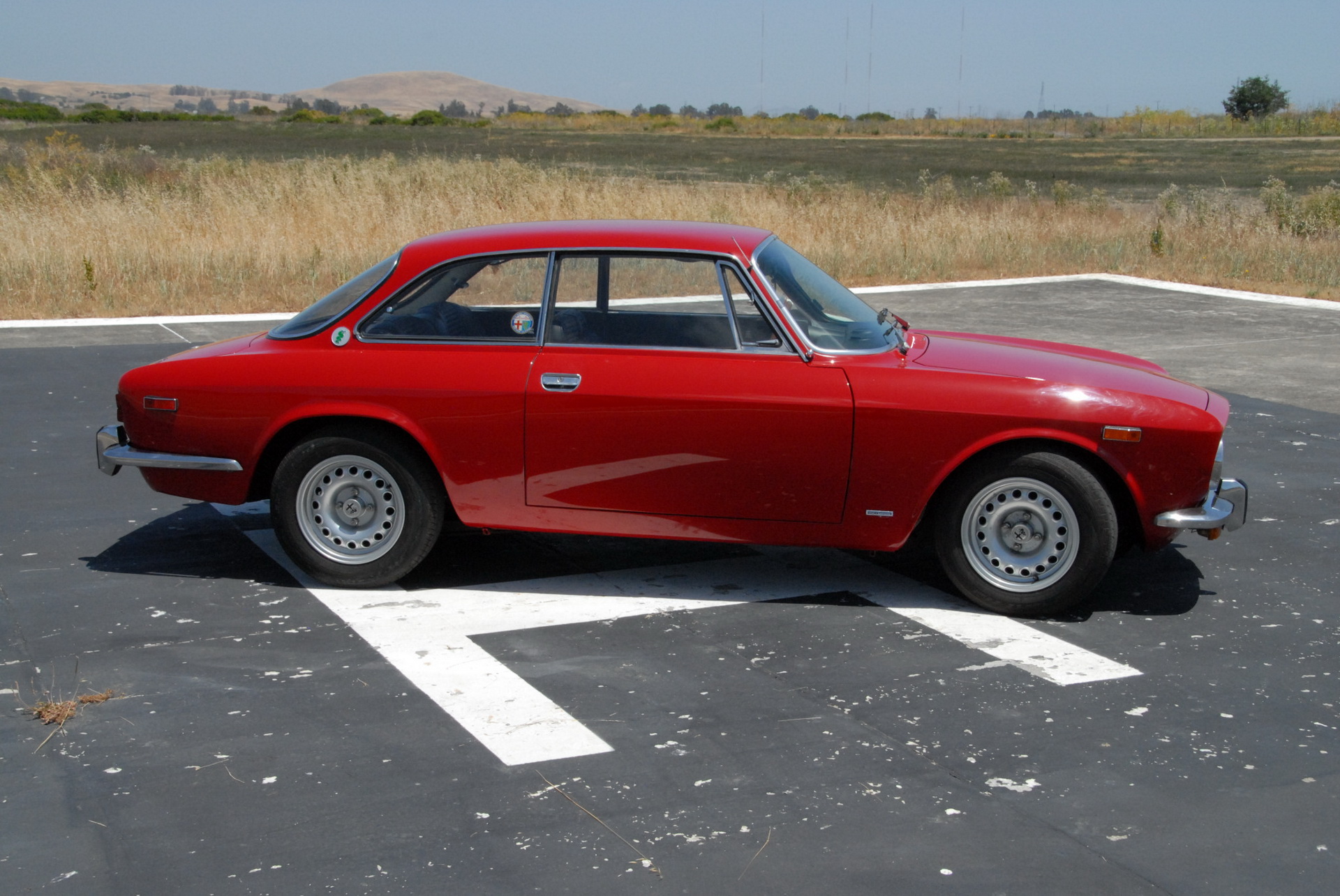 1974-alfa-romeo-gtv-bat-auction-49 Bid On This Alfa Romeo 2000 GT Veloce, Make Other Car Enthusiasts Jealous