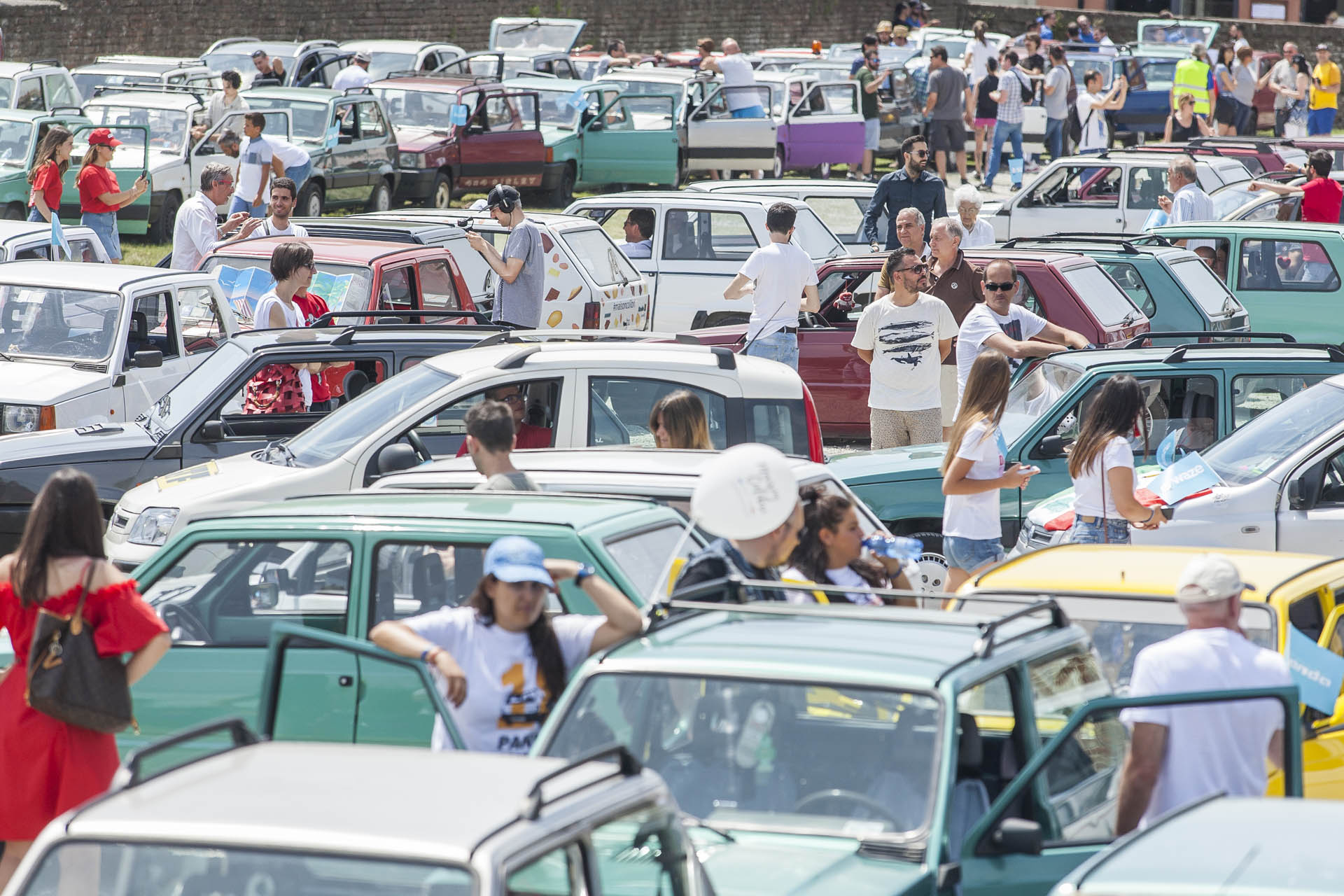 180625_Fiat_Panda-a-Pandino-2018_18 copy Record Gathering Goes To Show Just How Many Pandas Fiat Sells
