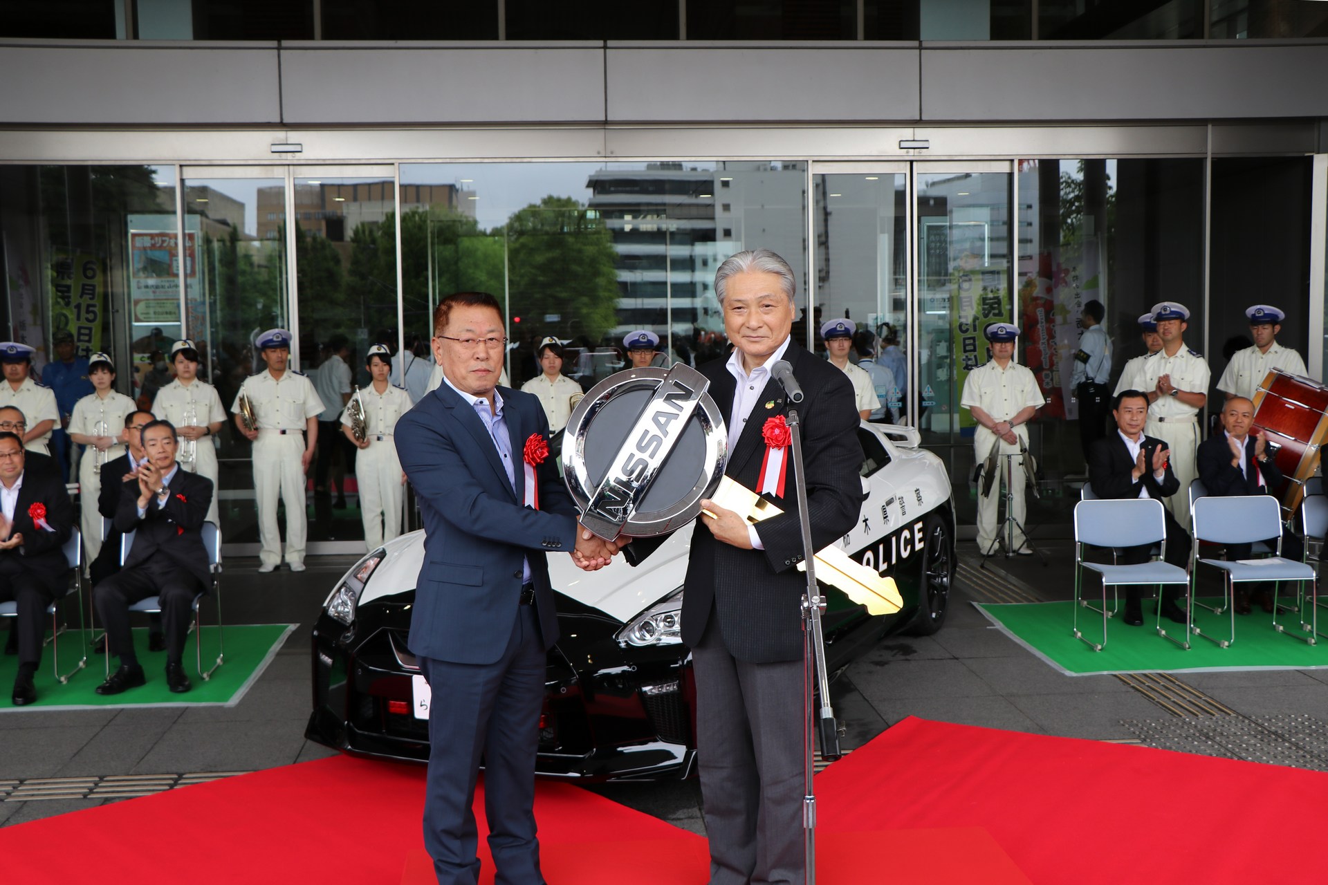 Nissan-GT-R-Police-Car-20 Nissan GT-R Police Car Enters Service In Japan