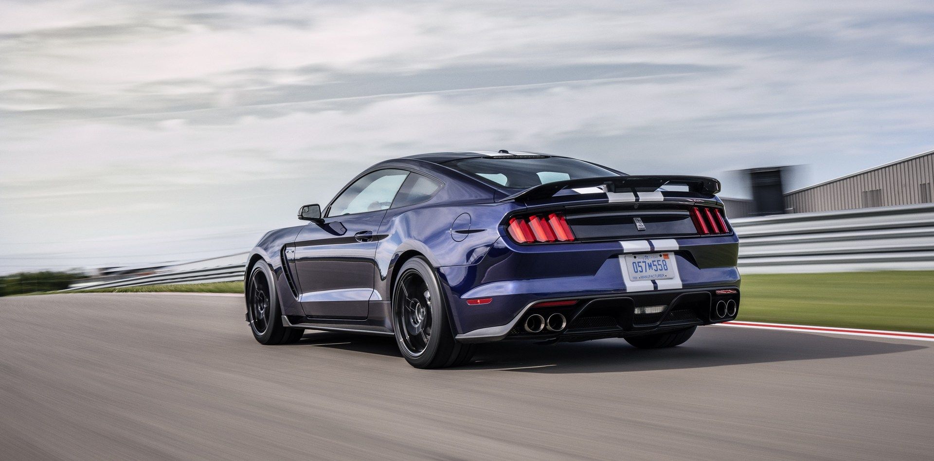 Ford-Mustang-Shelby-GT350-6 2019 Ford Mustang Shelby GT350 Debuts Aero Tweaks From The Upcoming GT500