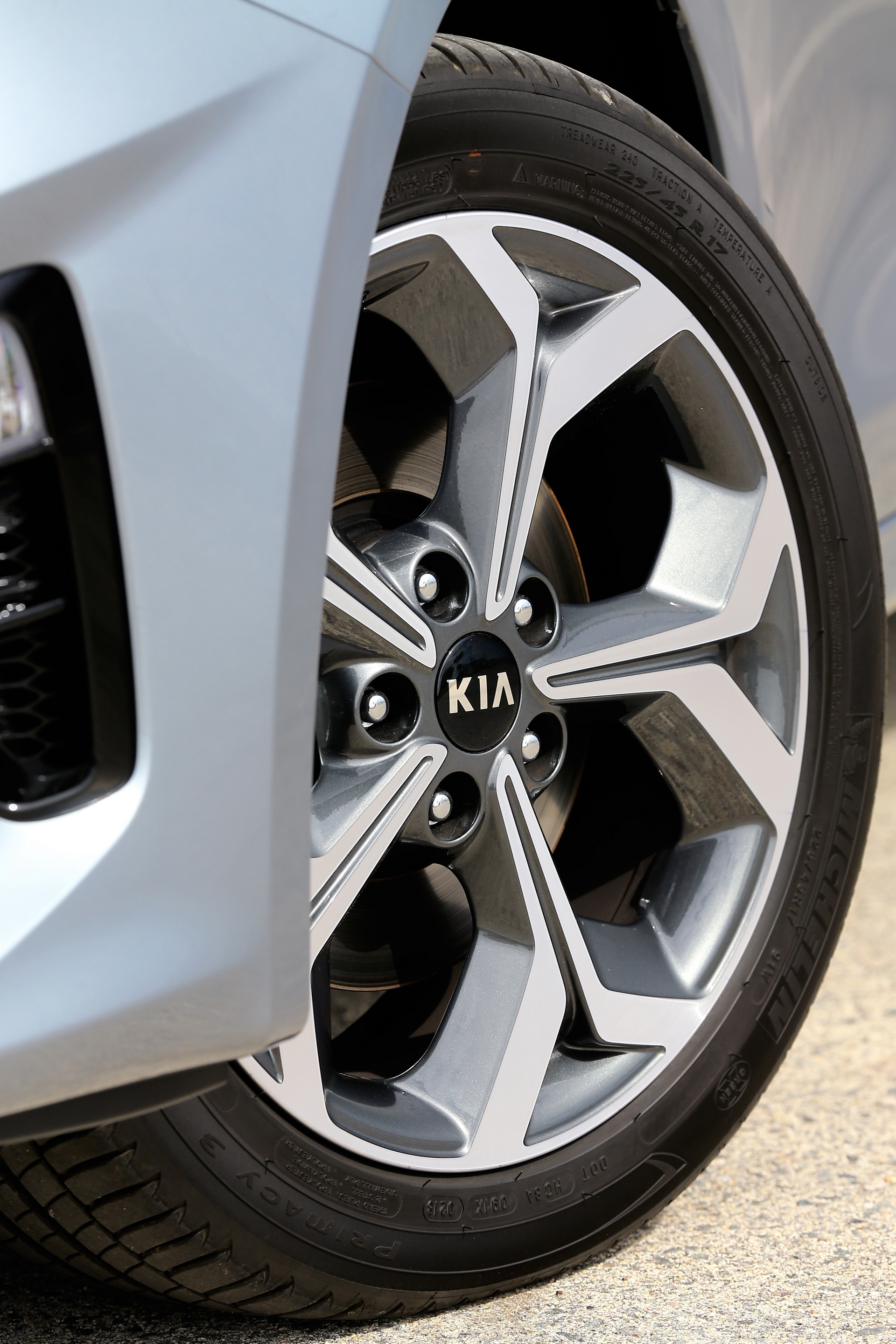 2019-kia-ceed-31 New Kia Ceed Detailed In Gigantic Image Gallery, UK Pricing Announced