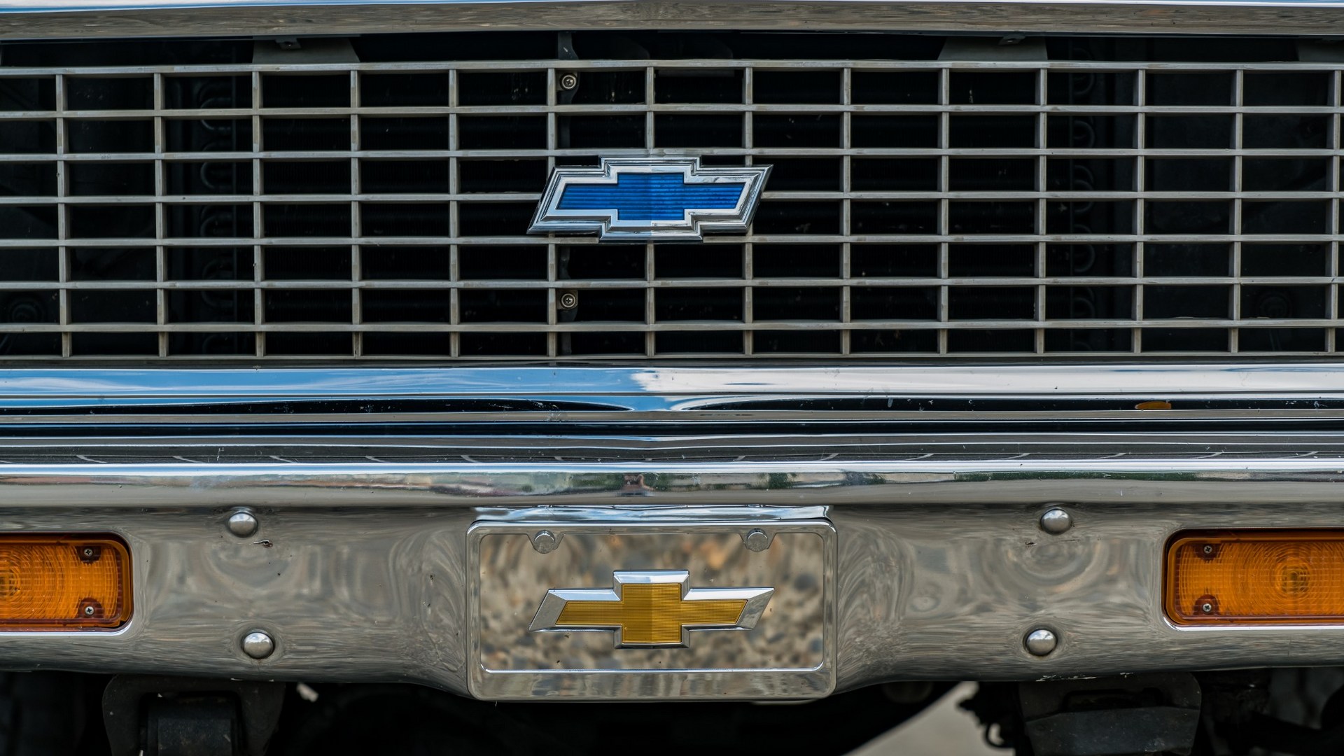 1972-Chevrolet-K5-Blazer-37 Not A Fan Of The 2019 Chevrolet Blazer? This 1972 K5 Might Be Up Your Alley