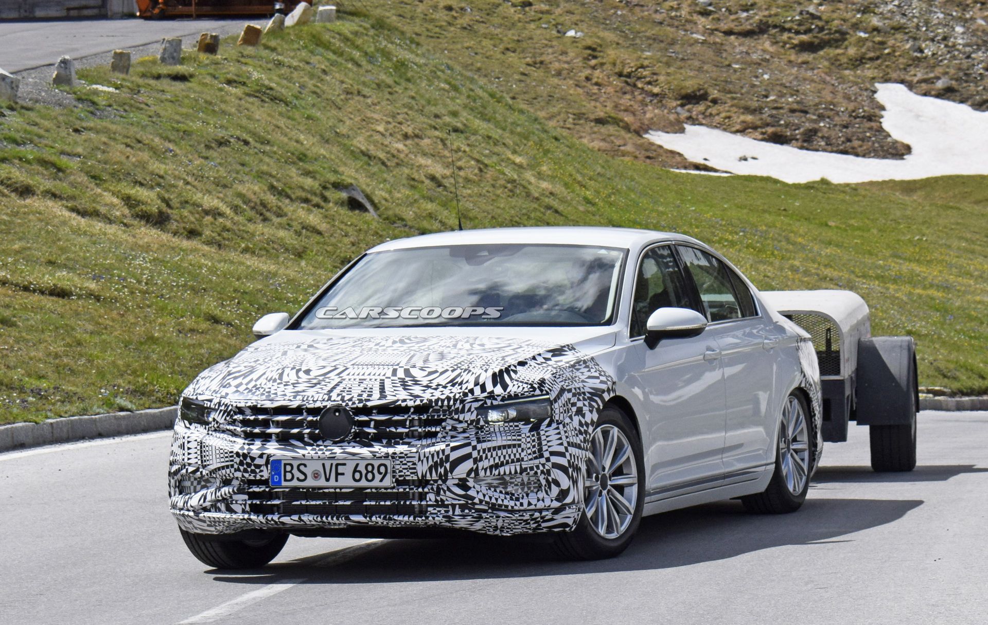 2019-vw-passat-facelift-spy-18 2019 VW Passat: Facelifted Euro Model Coming With Revised Styling, Updated Engines