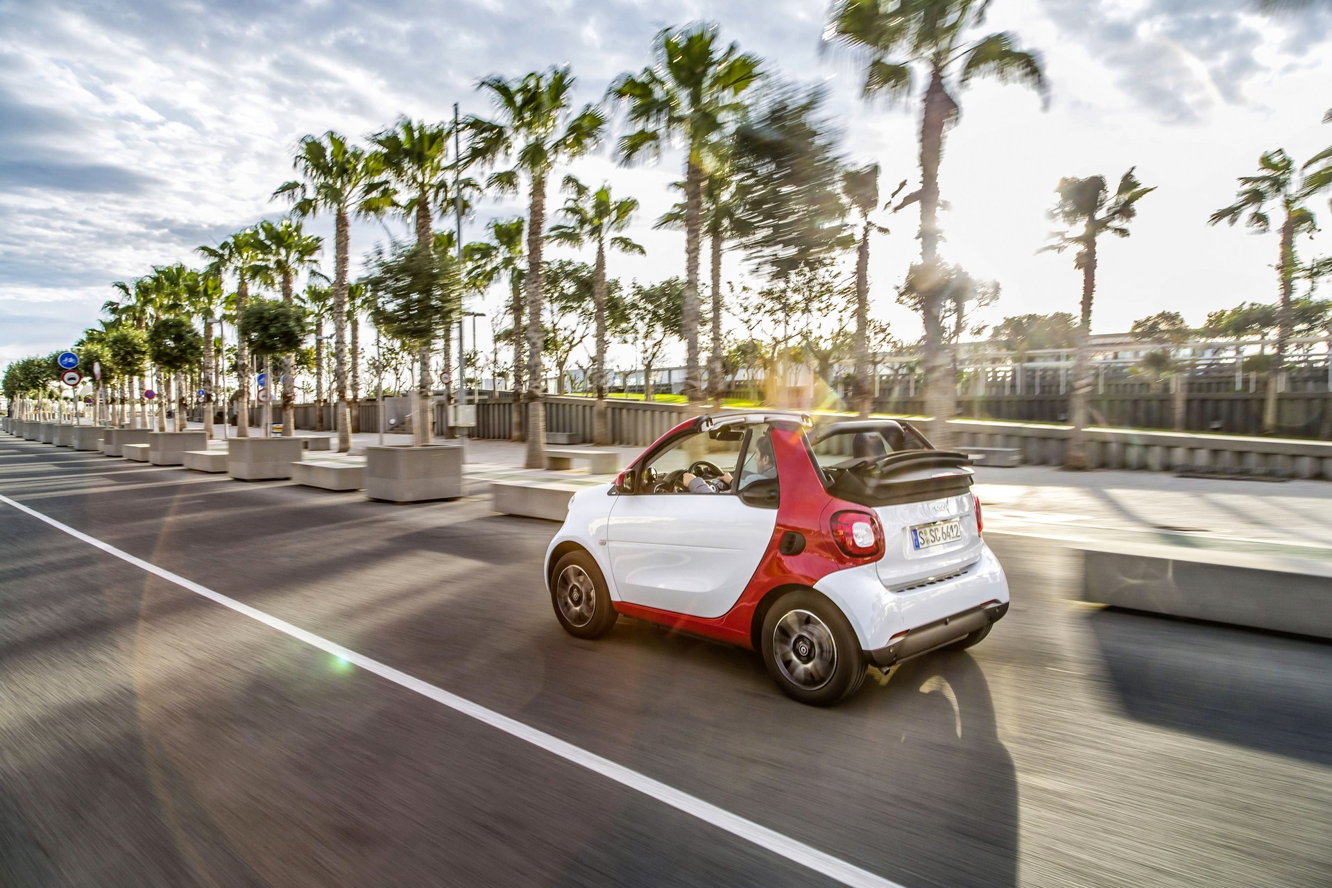 Smart-20th-Anniversary-69 Smart Celebrates 20 Years Of Production As EV Switch Causes Sales To Tumble