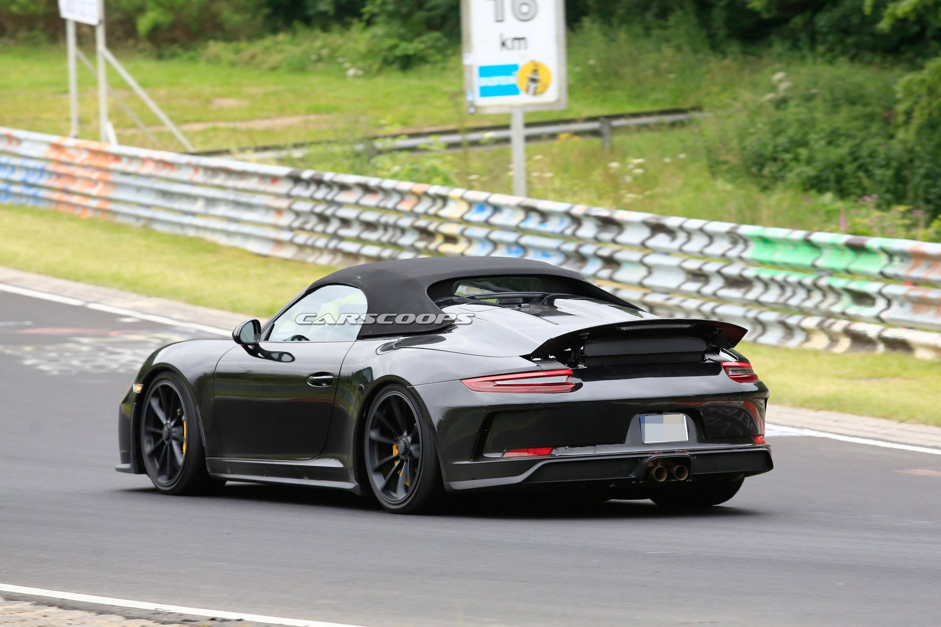 Porsche-911-Speedster-17 2019 Porsche 911 Speedster Captured Undisguised, Stays True To Concept