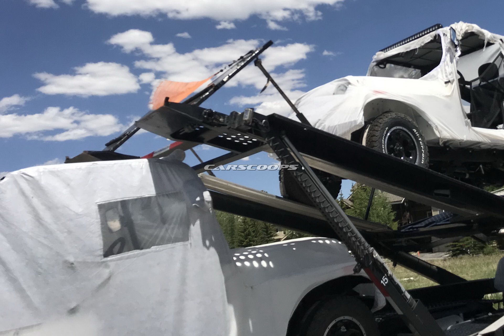 Mahindra-Jeep-25 Mahindra’s Jeep-Like Roxor Spotted On The Way To Dealers