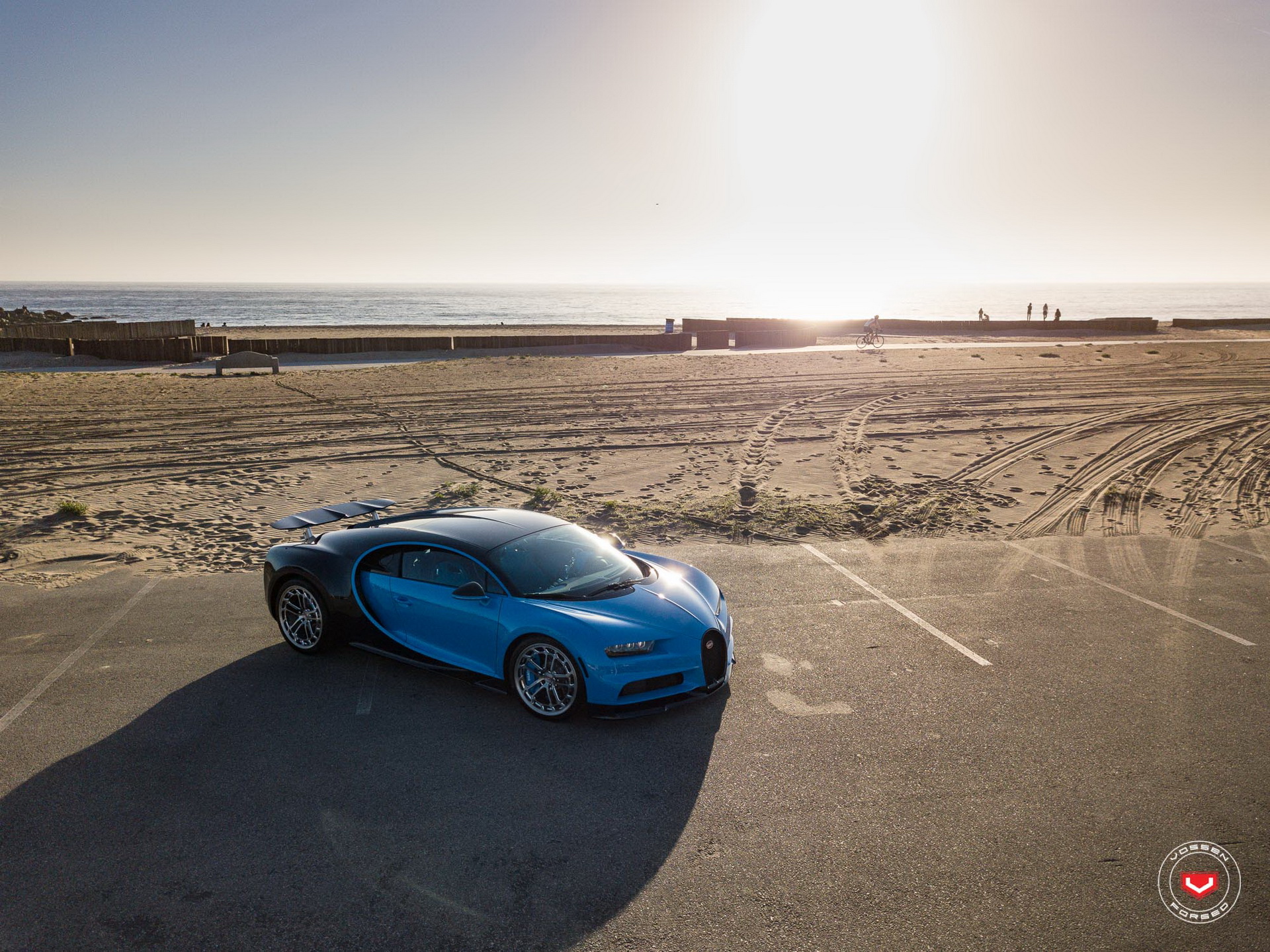 bugatti-chiron-vossen-wheels-19 Bugatti Chiron Tries On New Wheels For Size: Hot Or Not?