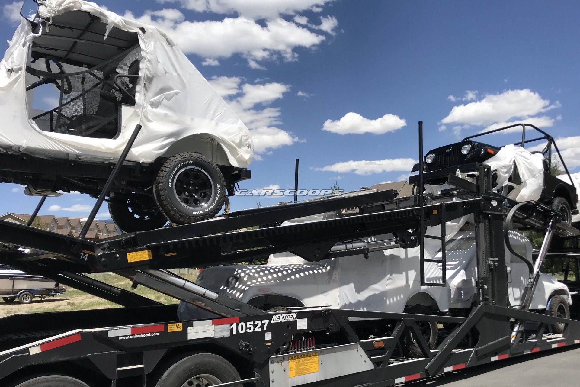 Mahindra-Jeep-34 Mahindra’s Jeep-Like Roxor Spotted On The Way To Dealers