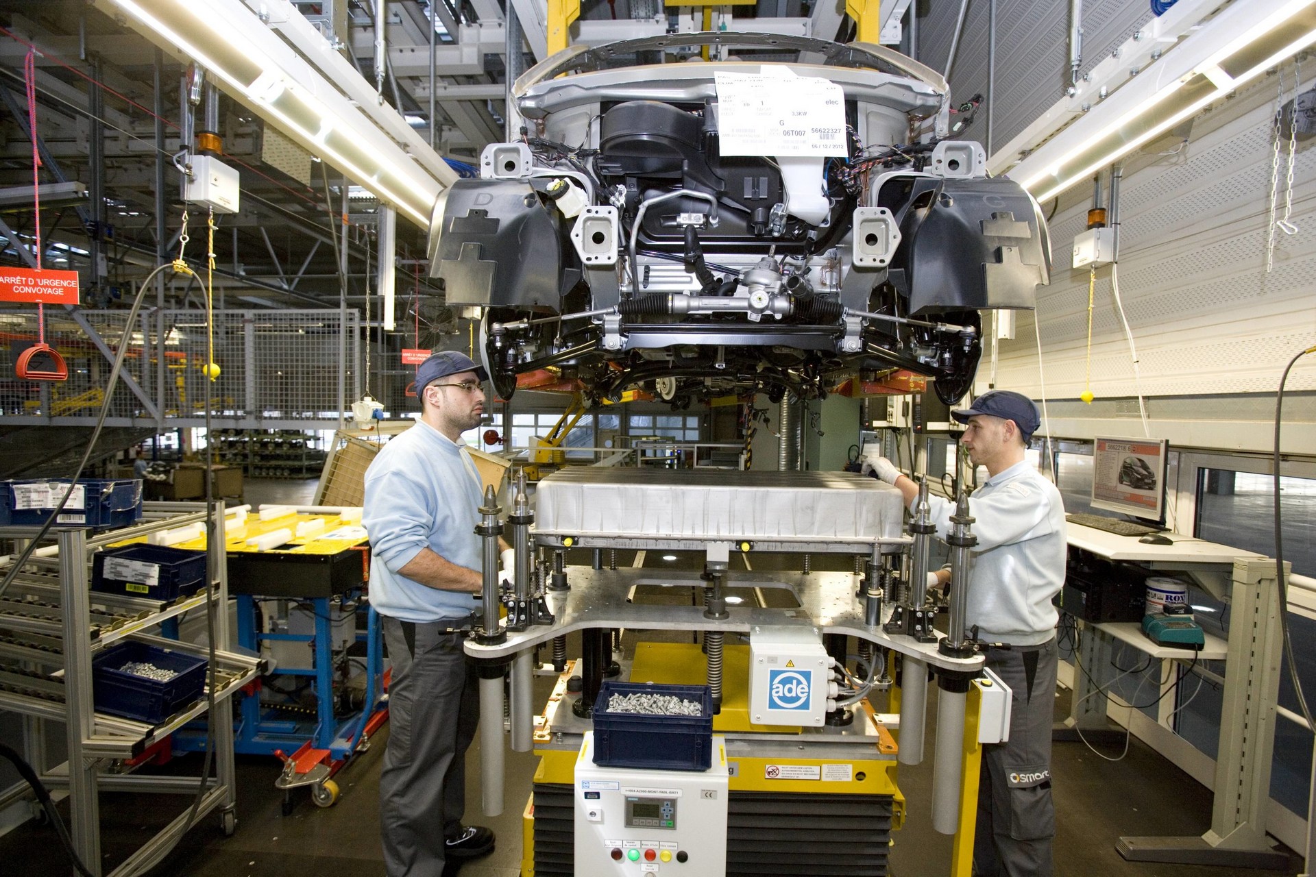 Smart-20th-Anniversary-49 Smart Celebrates 20 Years Of Production As EV Switch Causes Sales To Tumble