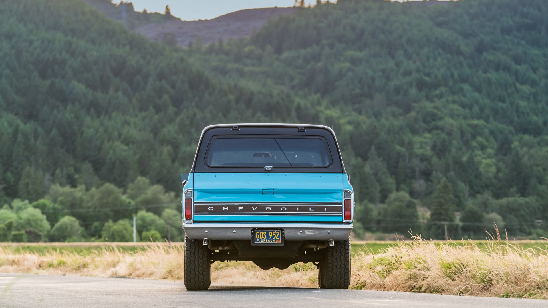 1972-Chevrolet-K5-Blazer-54 Not A Fan Of The 2019 Chevrolet Blazer? This 1972 K5 Might Be Up Your Alley