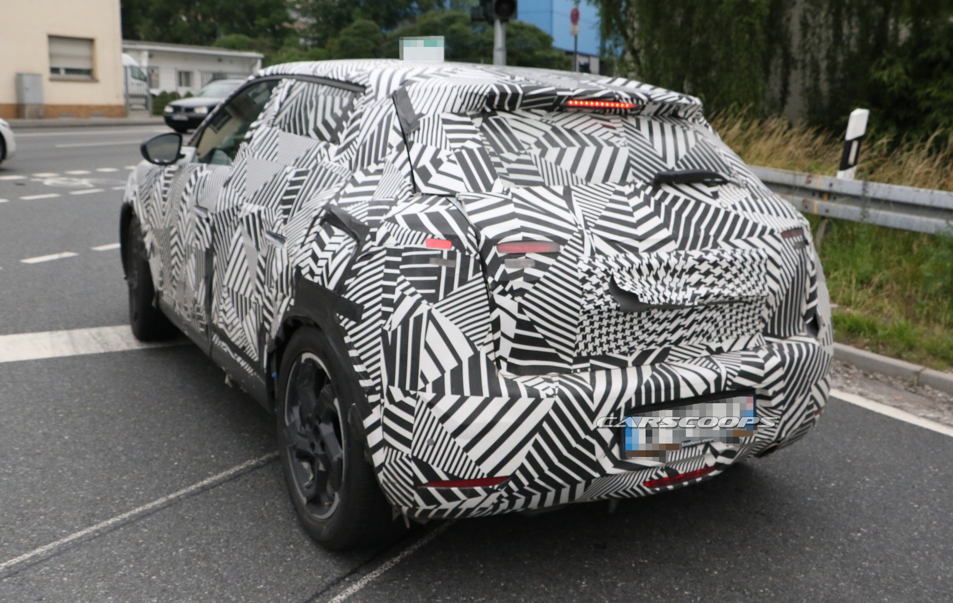 ds3-crossback-spy-interior-11 DS3 Crossback Coming With C4 Cactus-Like Tablet Display