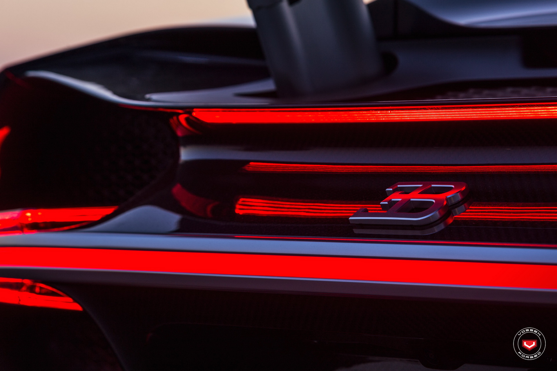 bugatti-chiron-vossen-wheels-14 Bugatti Chiron Tries On New Wheels For Size: Hot Or Not?