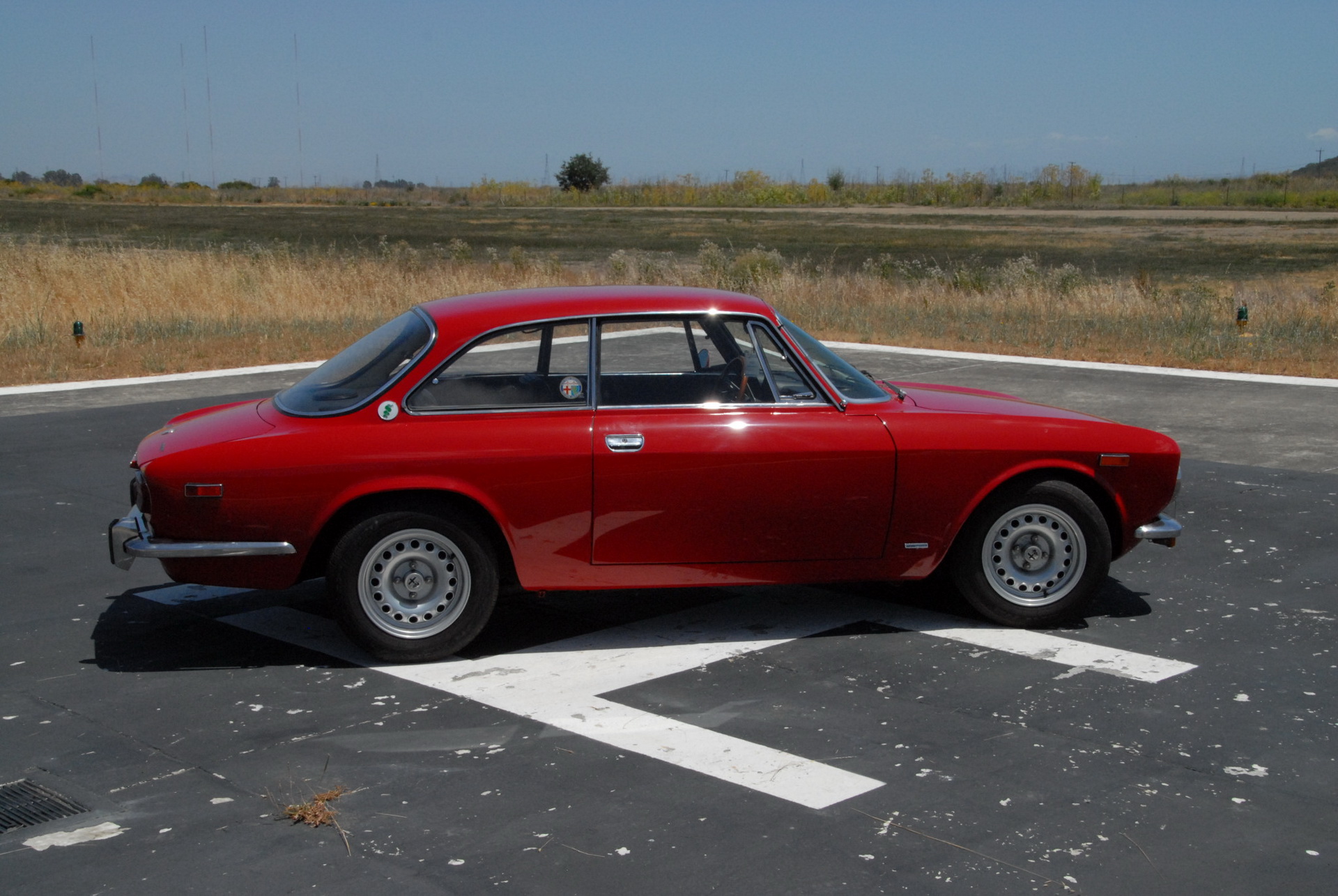 1974-alfa-romeo-gtv-bat-auction-4 Bid On This Alfa Romeo 2000 GT Veloce, Make Other Car Enthusiasts Jealous