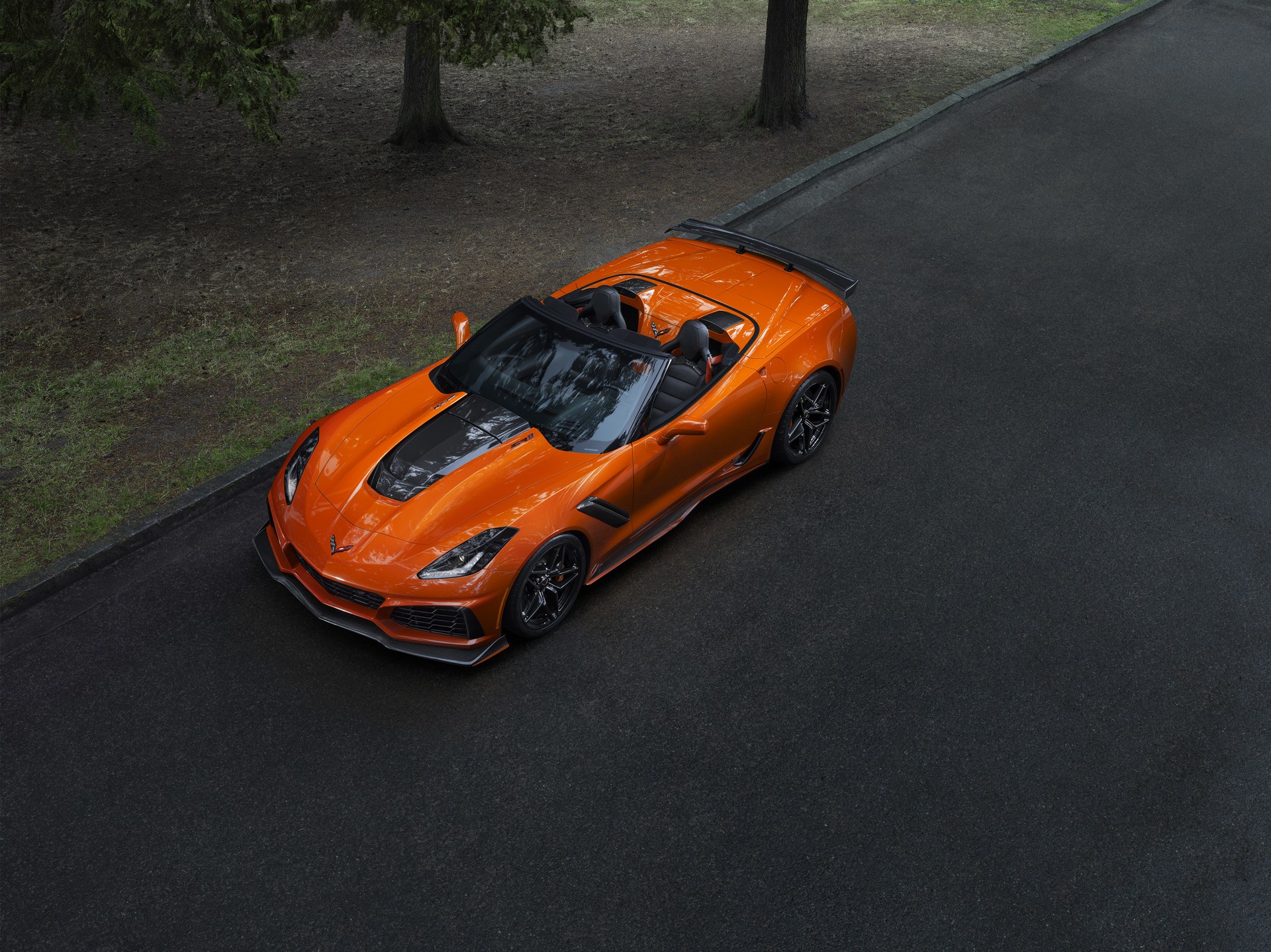 2019-Corvette-ZR1-17 Chevrolet Corvette ZR1 Shown Hitting Almost 215 MPH