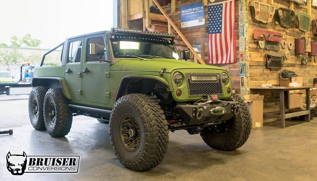 jeep-wrangler-6x6-bruiser-conversions-34 Bruiser Conversions 6×6 Is A Six-Wheel Jeep Wrangler With A 450HP LS3 V8