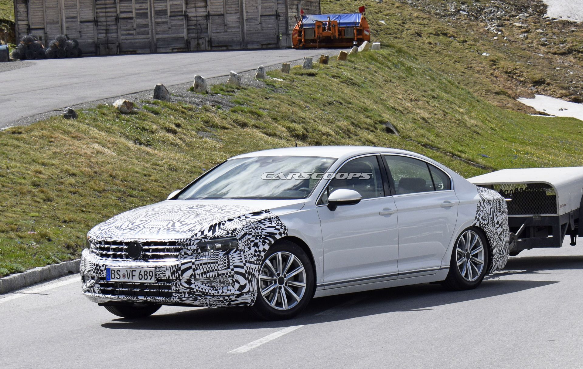 2019-vw-passat-facelift-spy-20 2019 VW Passat: Facelifted Euro Model Coming With Revised Styling, Updated Engines