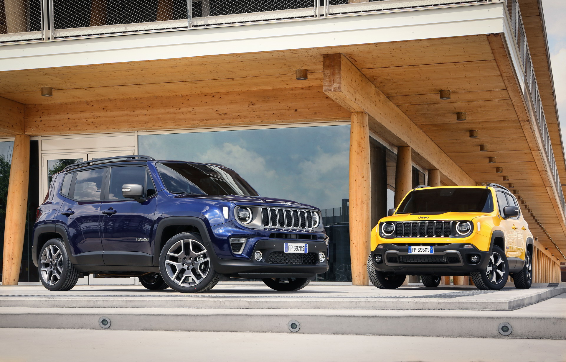 2019 Jeep Renegade Facelift 3 2019 Jeep Renegade Gets Cute Makeover And New Engines: Full Details, Photos & Video