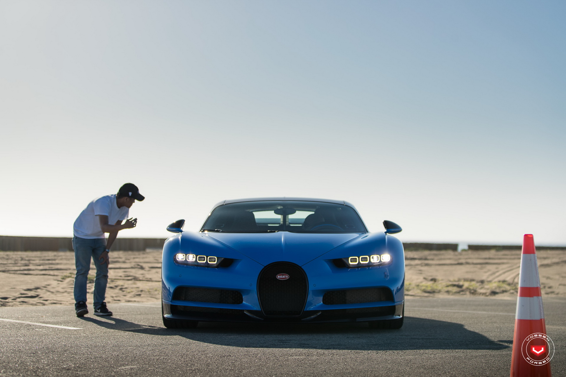 bugatti-chiron-vossen-wheels-22 Bugatti Chiron Tries On New Wheels For Size: Hot Or Not?