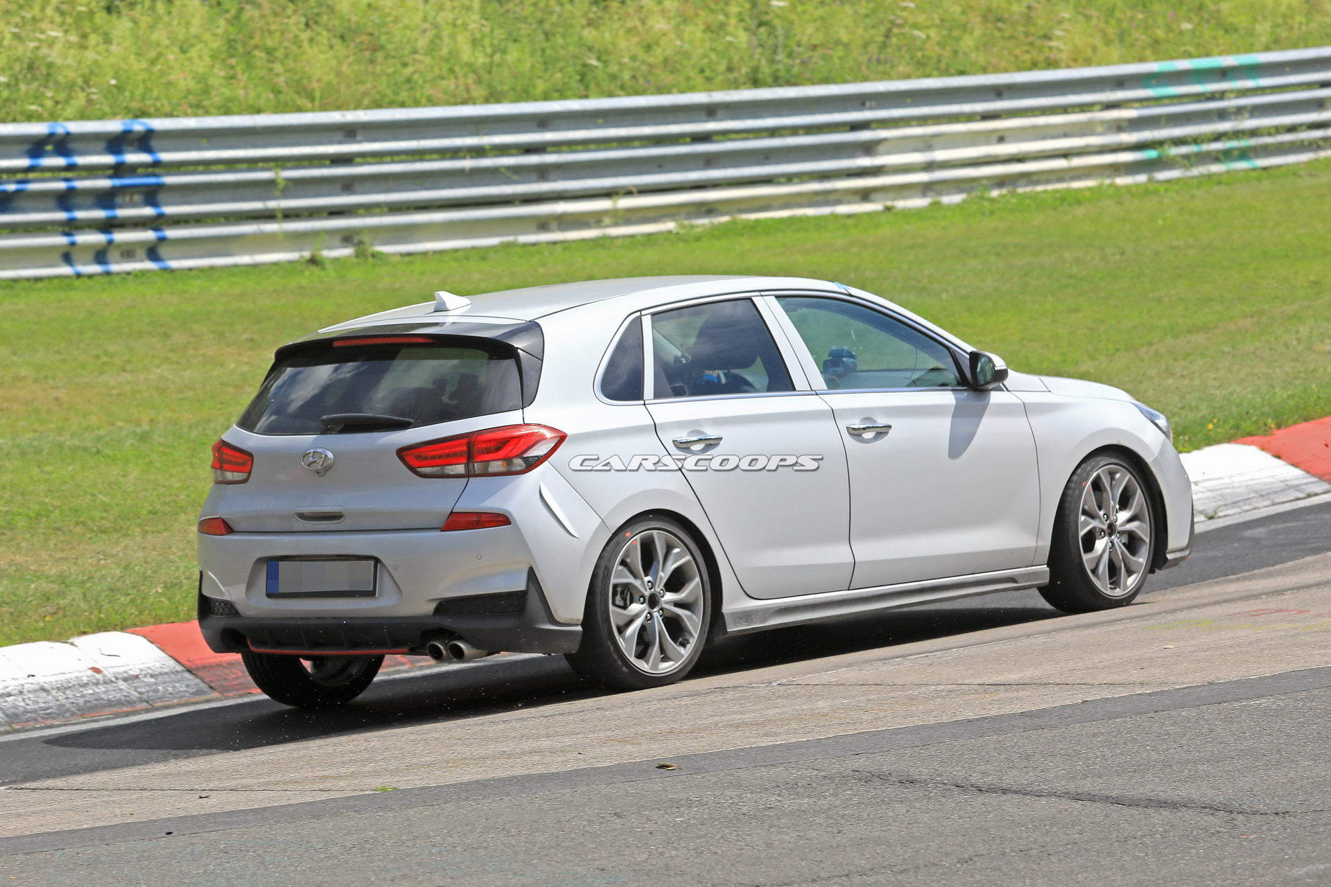 2019-hyundai-i30-n-line-spy-undisguised-16 New Hyundai i30 N-Line Takes Off Camouflage During Track Test