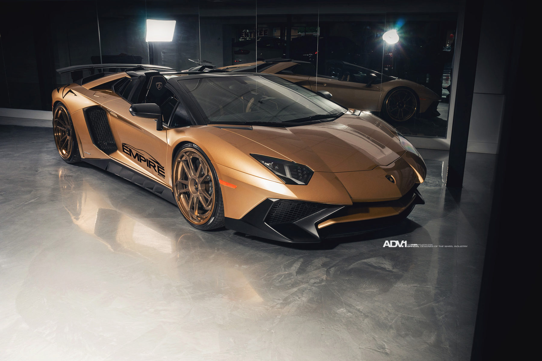 Lamborghini-Aventador-SV-Roadster-ADV1-25 Gold Lamborghini Aventador SV Roadster Will Excite And Confuse