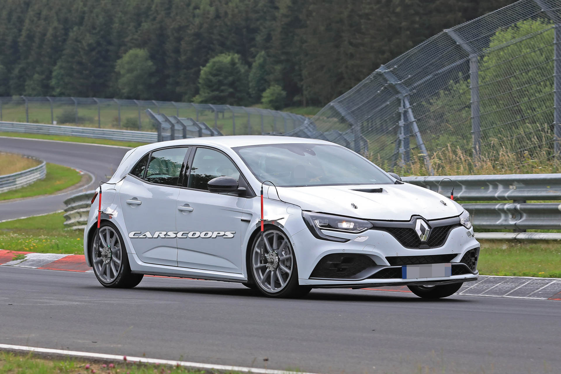renault-megane-rs-trophy-spy-04 Renault’s Gunning For Ring Record With New Megane RS Trophy
