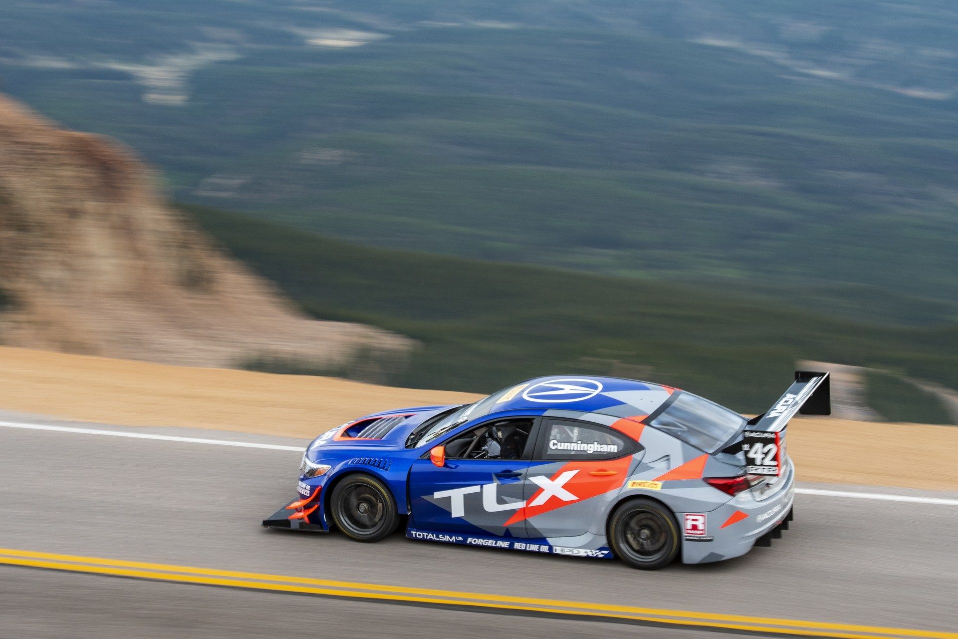 Acura-Pikes-Peak-4 2019 Acura RDX To Tackle Pikes Peak With A 350 HP Engine