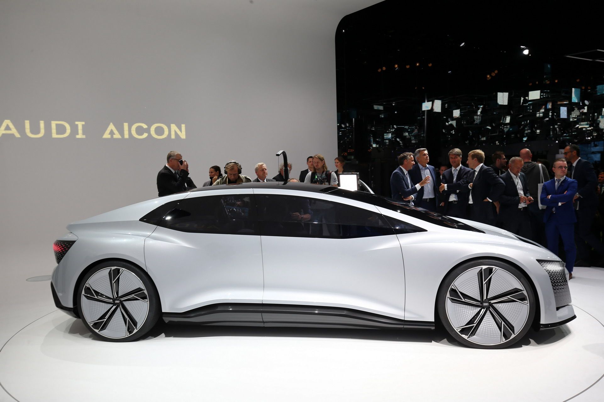 Audi-Aicon-Concept-7 Audi To Use Aicon EV For Autonomous Pilot Fleet In 2021