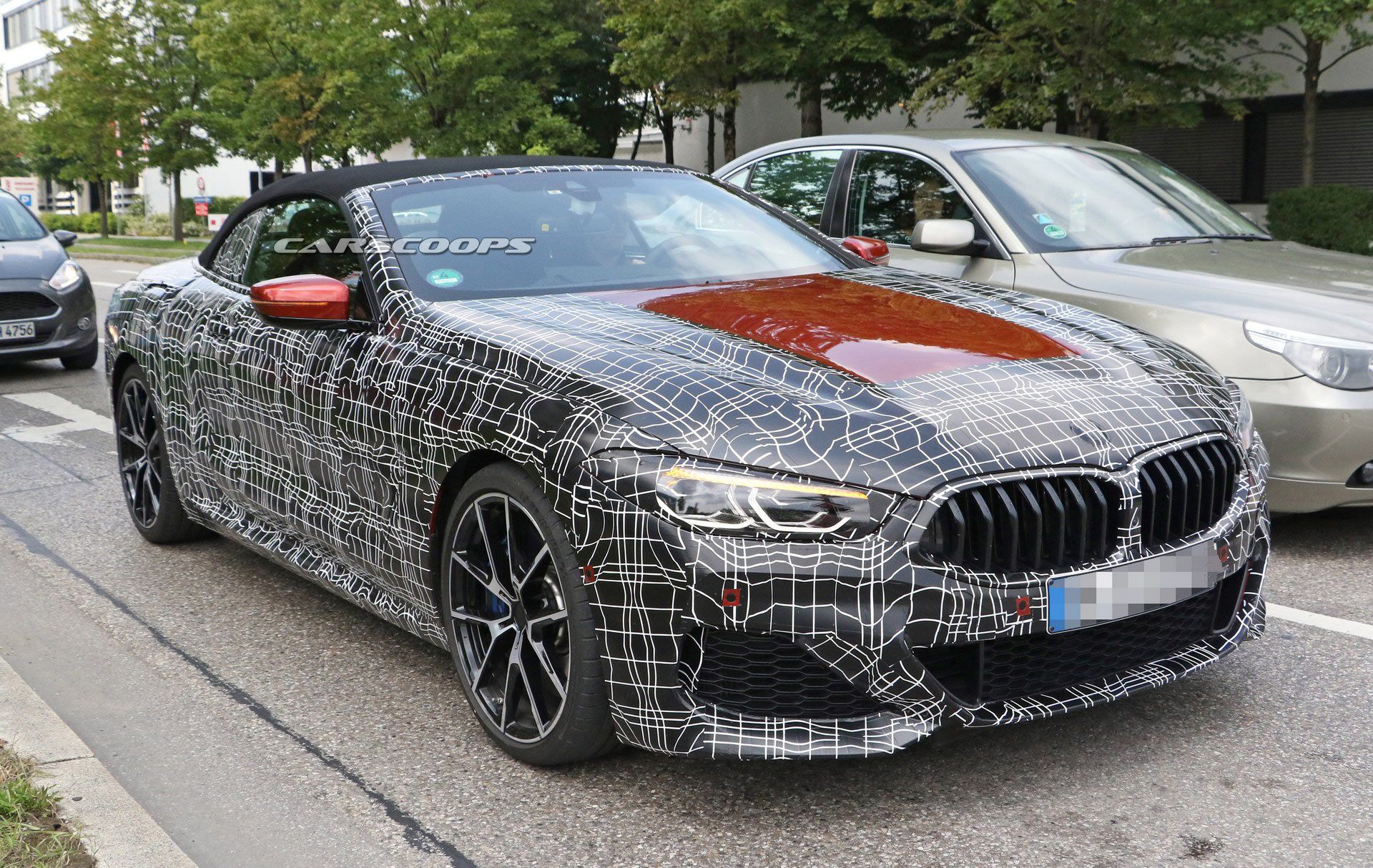 BMW-8-Series-Convertible-3 BMW 8-Series Convertible Caught Naked Ahead Of Next Week’s Unveiling