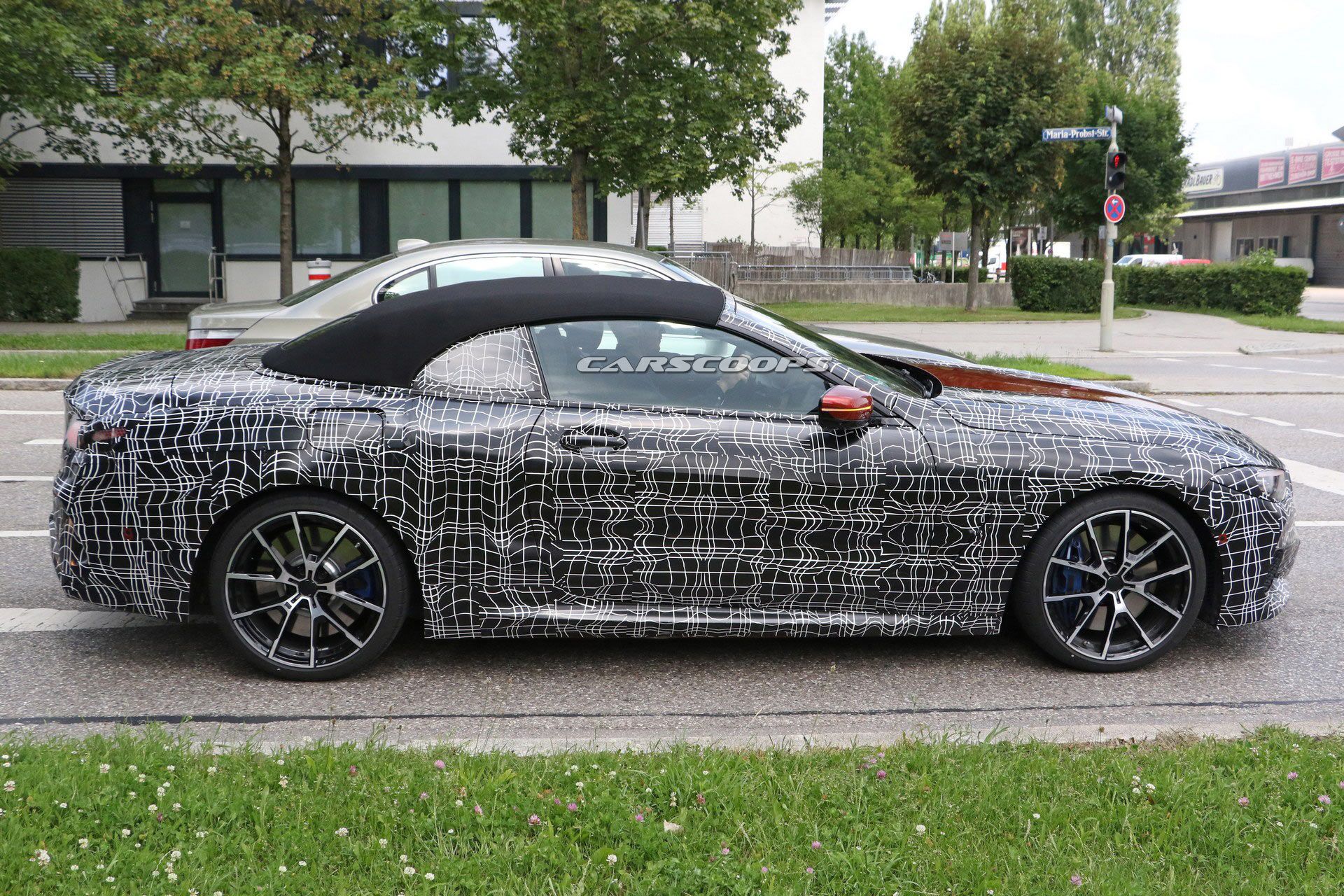 BMW-8-Series-Convertible-5 BMW 8-Series Convertible Caught Naked Ahead Of Next Week’s Unveiling