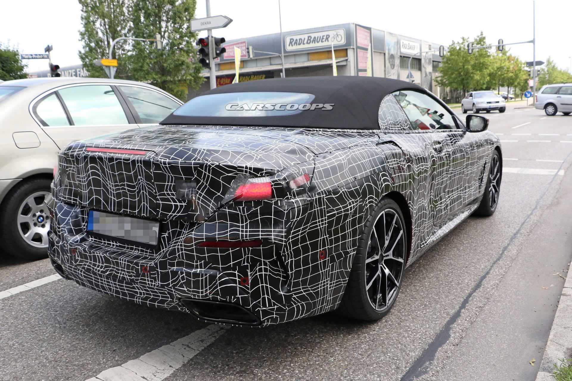 BMW-8-Series-Convertible-6 BMW 8-Series Convertible Caught Naked Ahead Of Next Week’s Unveiling