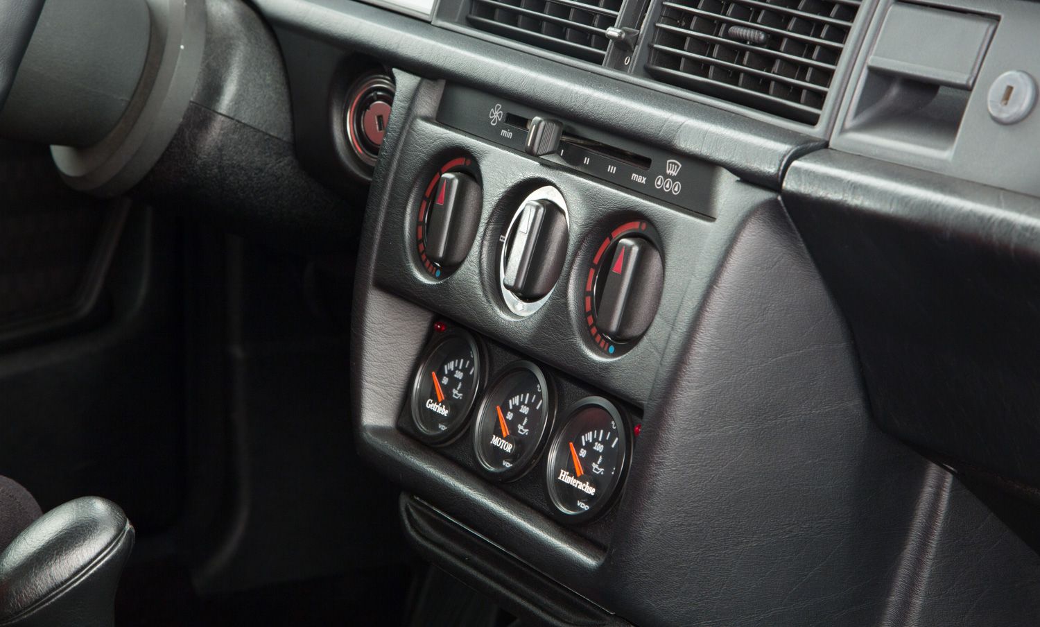 Brabus-36S-190E-19 One-of-a-kind Brabus 3.6 S Lightweight Is Also One Of The Baddest Mercedes 190Es Out There