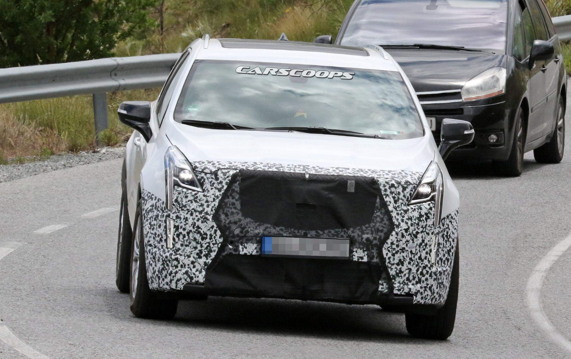 Cadillac-XT5-Facelift-02 2020 Cadillac XT5 Facelift To Gain Super Cruise And A 2.0-Liter Turbo