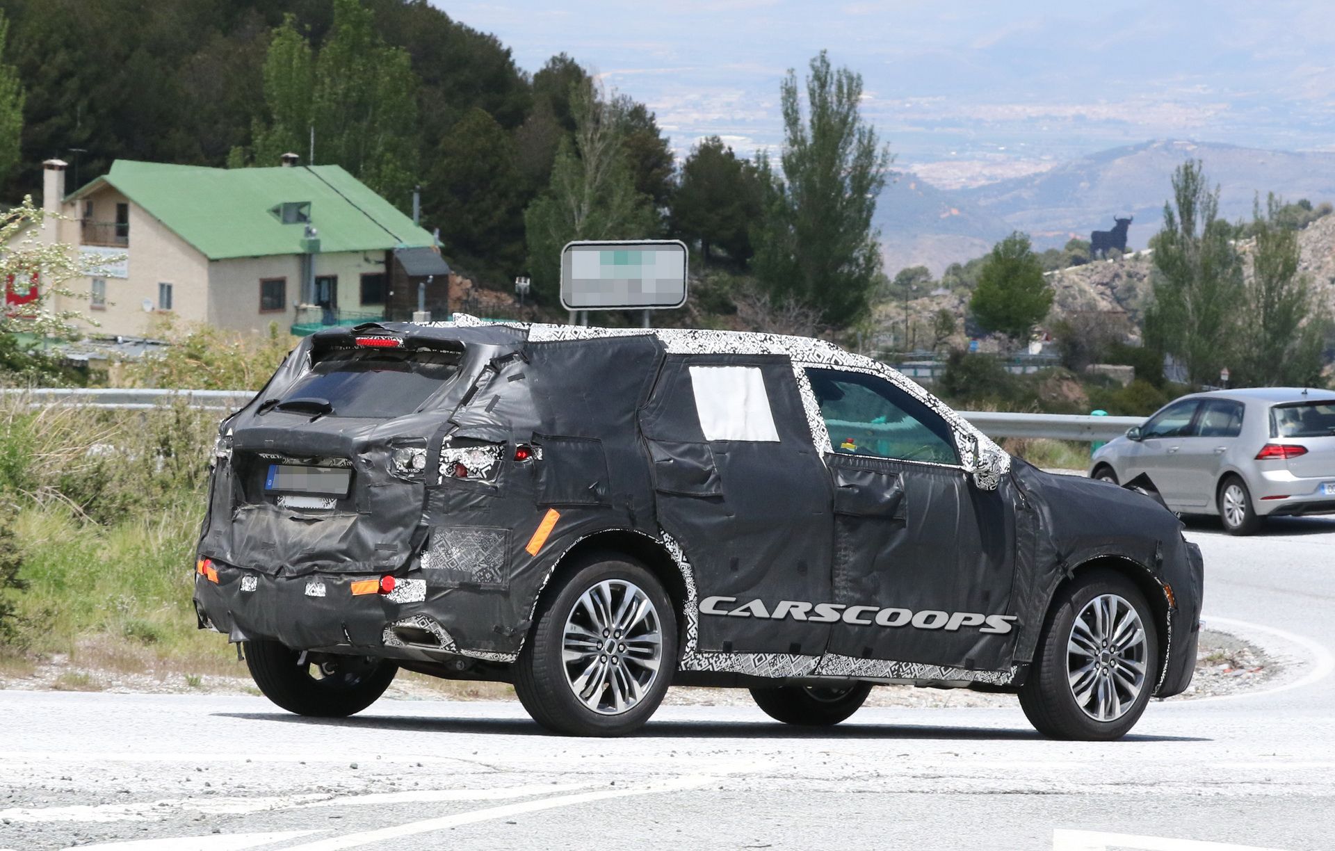 Chevrolet-Blazer-7 First Look At The 2020 Chevrolet Blazer Contains Lots Of Camouflage