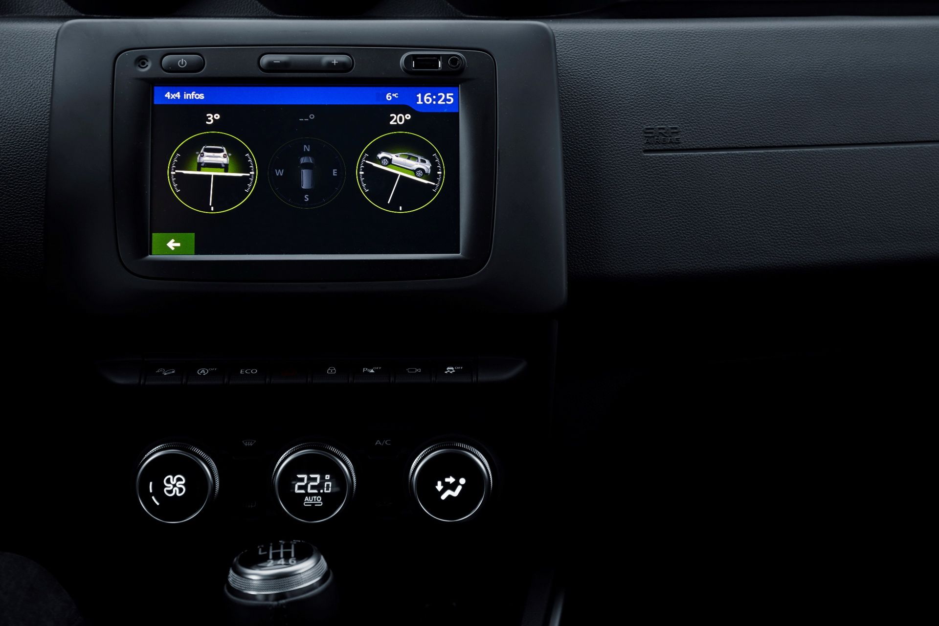 Dacia-Duster-UK-11 New Dacia Duster Remains The Most Affordable SUV In The UK, Starts From £9,995 OTR